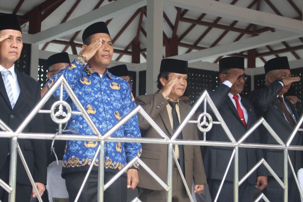 FKUB SAROLANGUN IKUTI UPACARA HARI KESAKTIAN PANCASILA TAHUN 2025 Img 20251001 Wa0011953003161113722129 1024x682